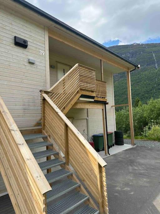 Loen Panorama Apartment Стрин Екстериор снимка