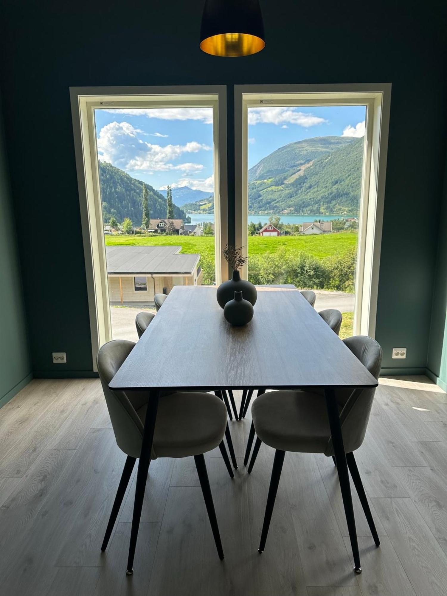 Loen Panorama Apartment Стрин Екстериор снимка
